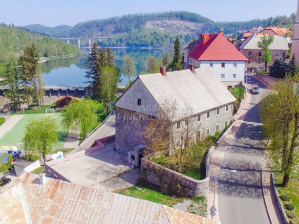 Fužine – Földszinti üzlethelyiség
