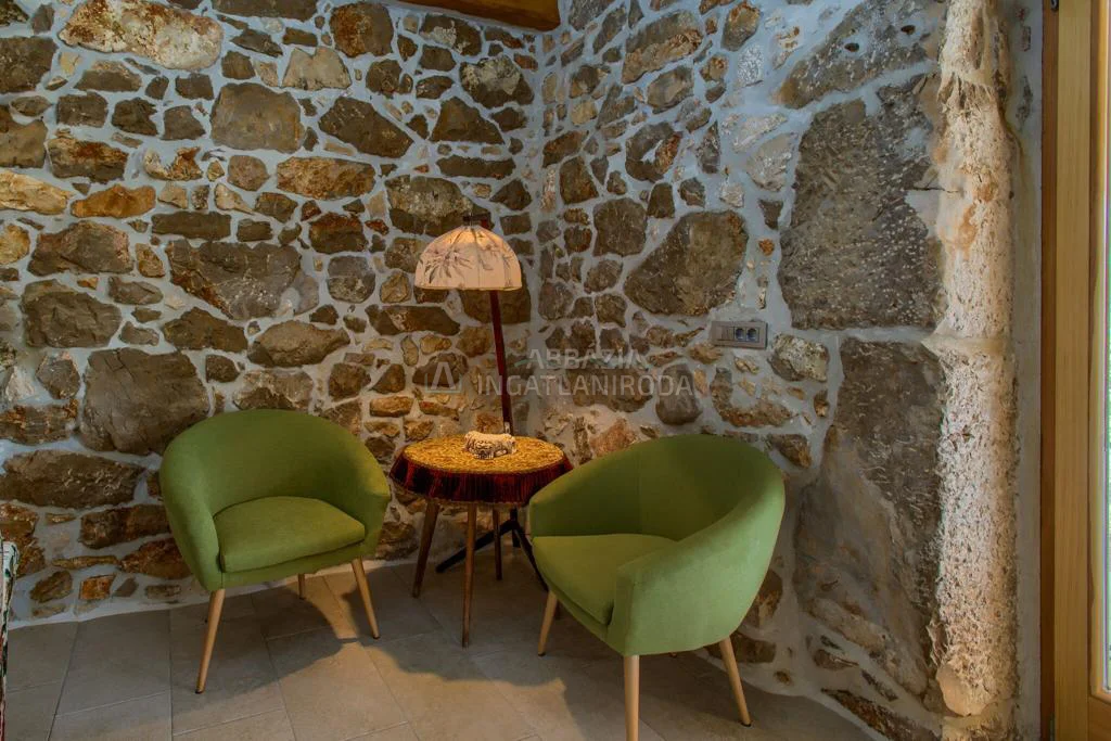 Garica – Önálló villa medencével