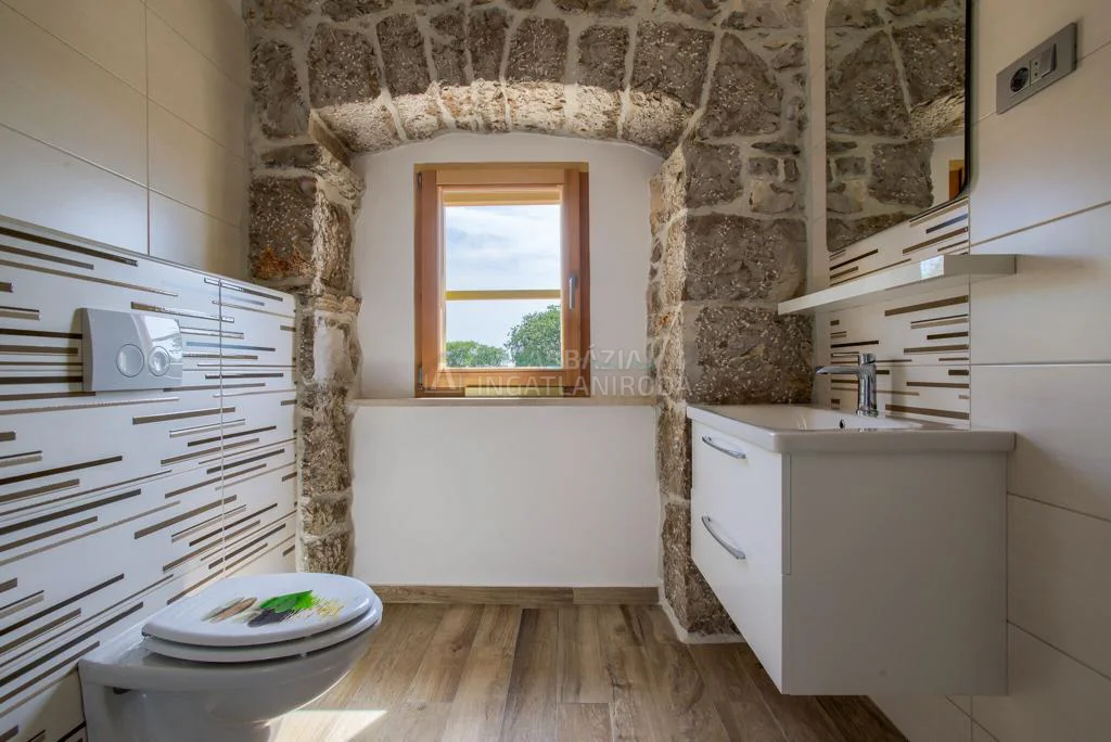 Garica – Önálló villa medencével