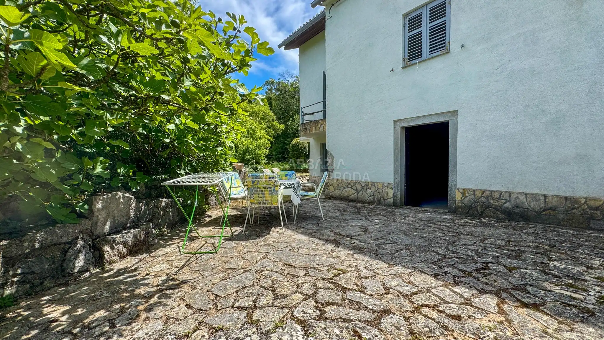 Gostinjac – Önálló családi ház két lakóegységgel