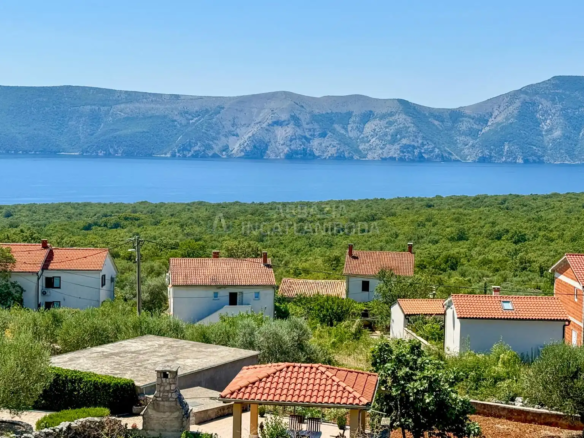 Linardići – Építési telek tengeri panorámával