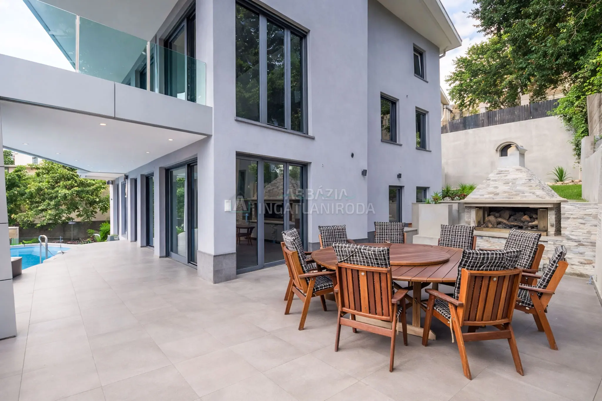 Opatija – Önálló luxusvilla medencével