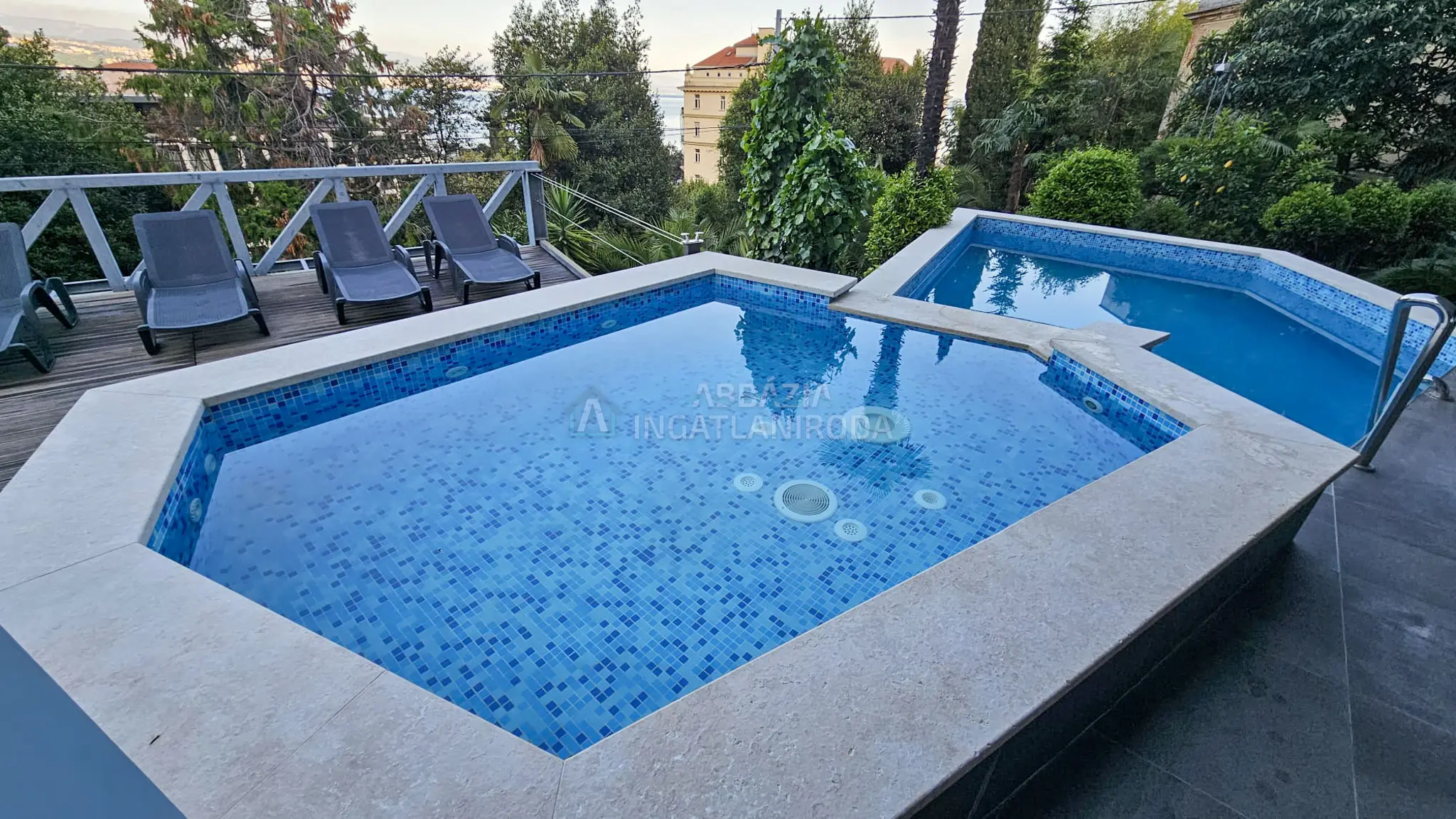 Opatija – Önálló luxusvilla medencével