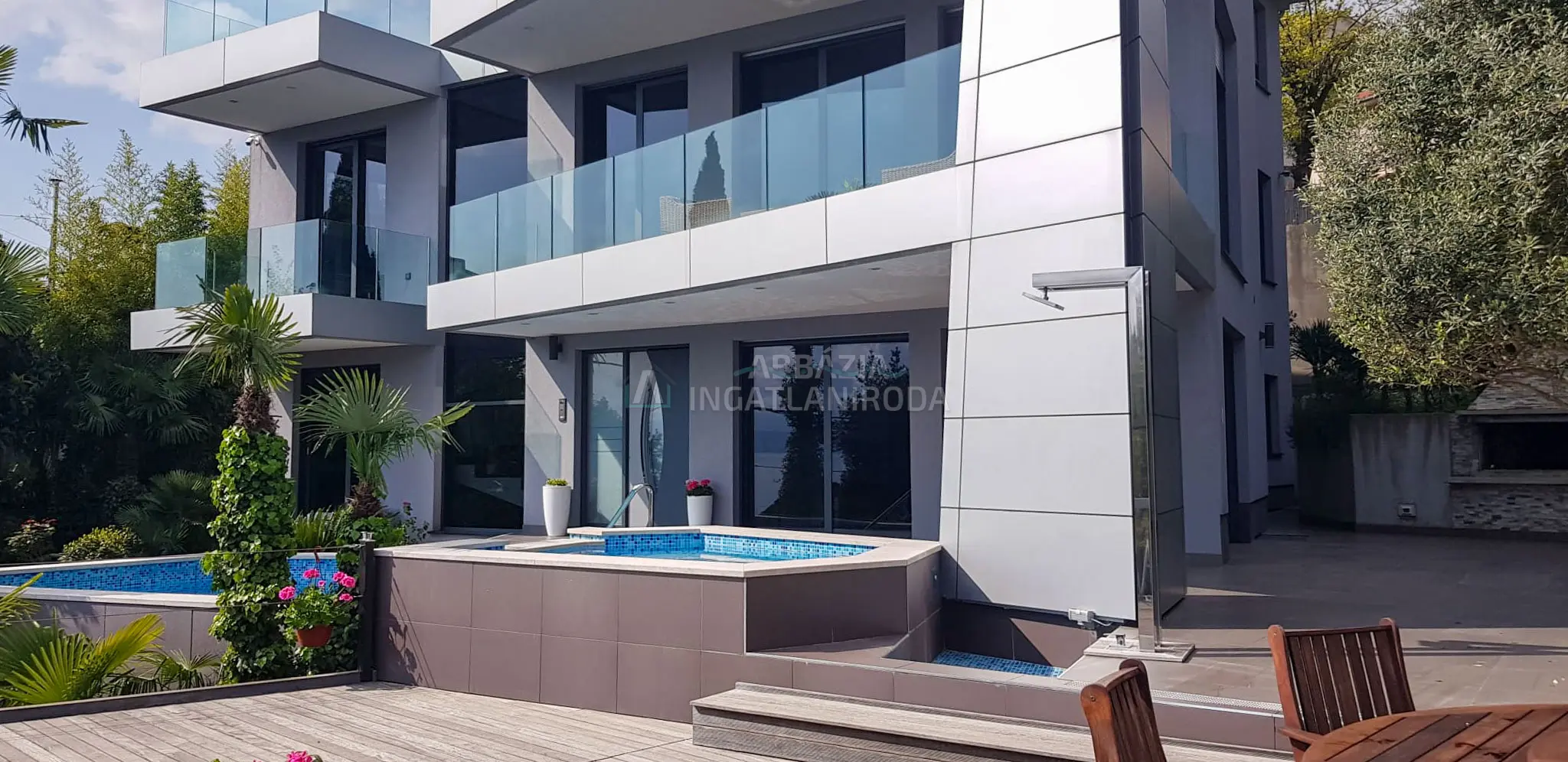 Opatija – Önálló luxusvilla medencével