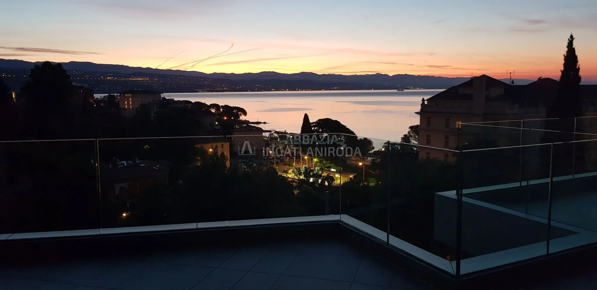Opatija – Önálló luxusvilla medencével