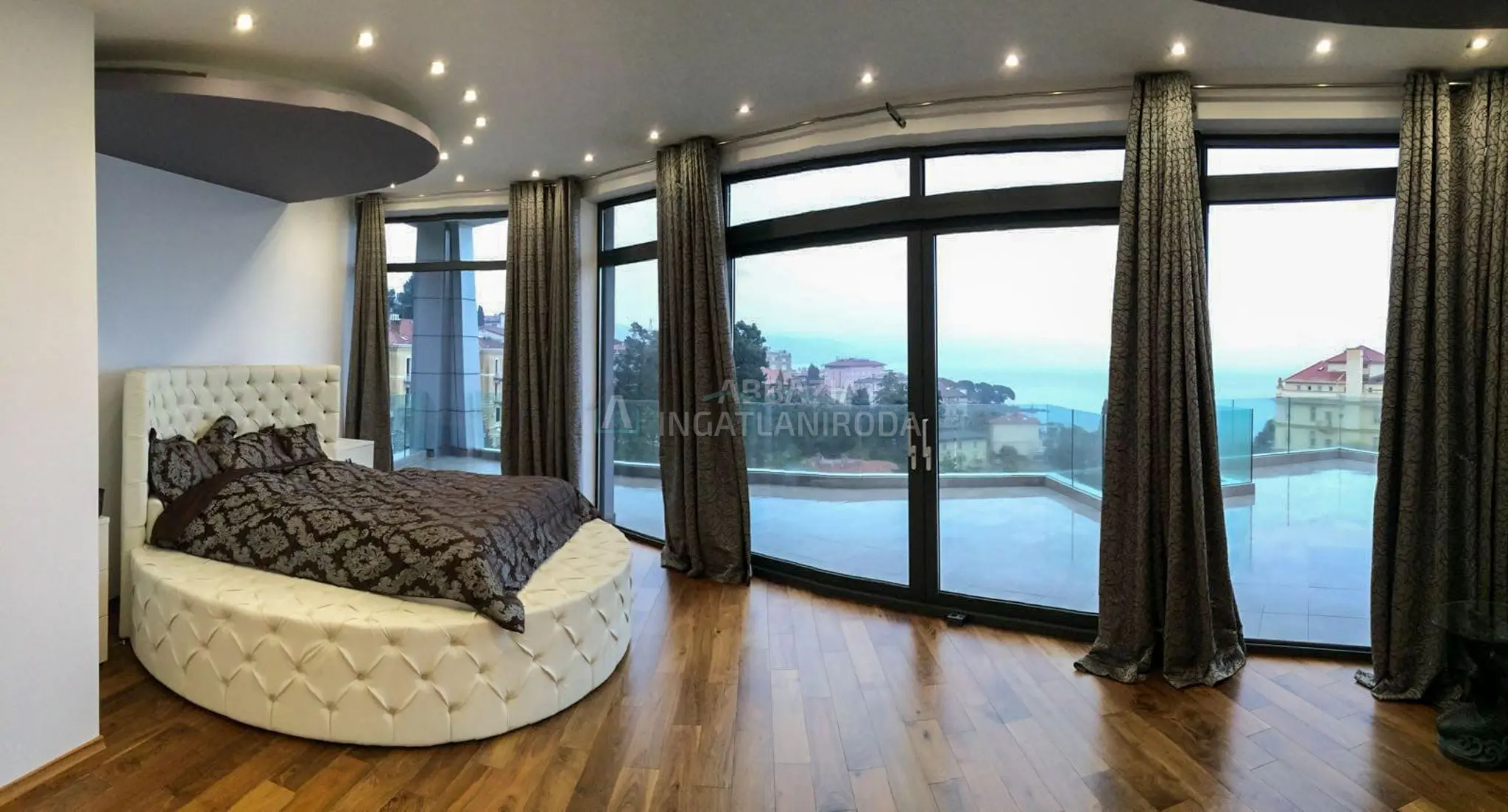 Opatija – Önálló luxusvilla medencével