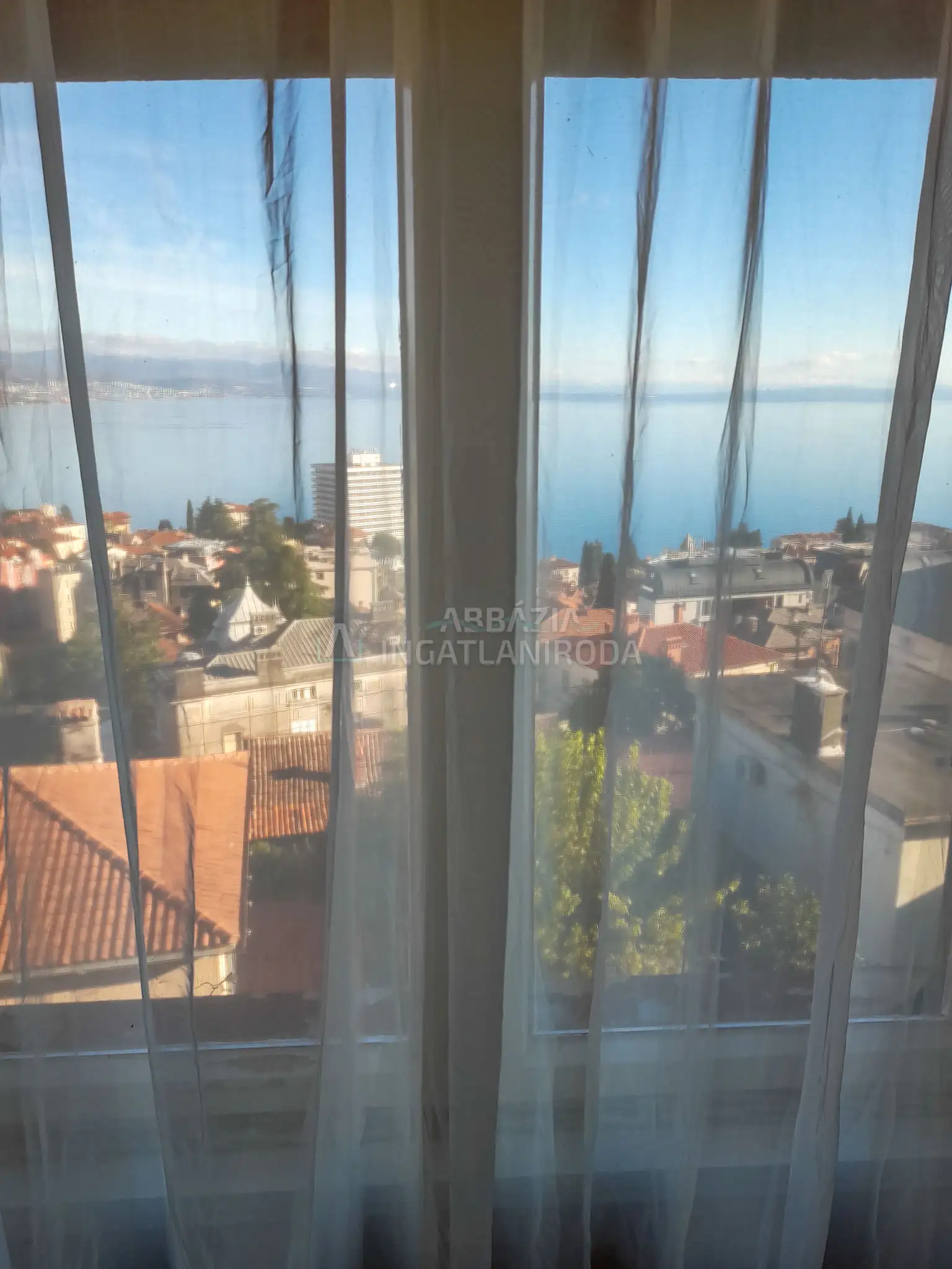 Opatija – Panorámás családi ház 5 percre a tengertől, kiemelkedő befektetési lehetőség