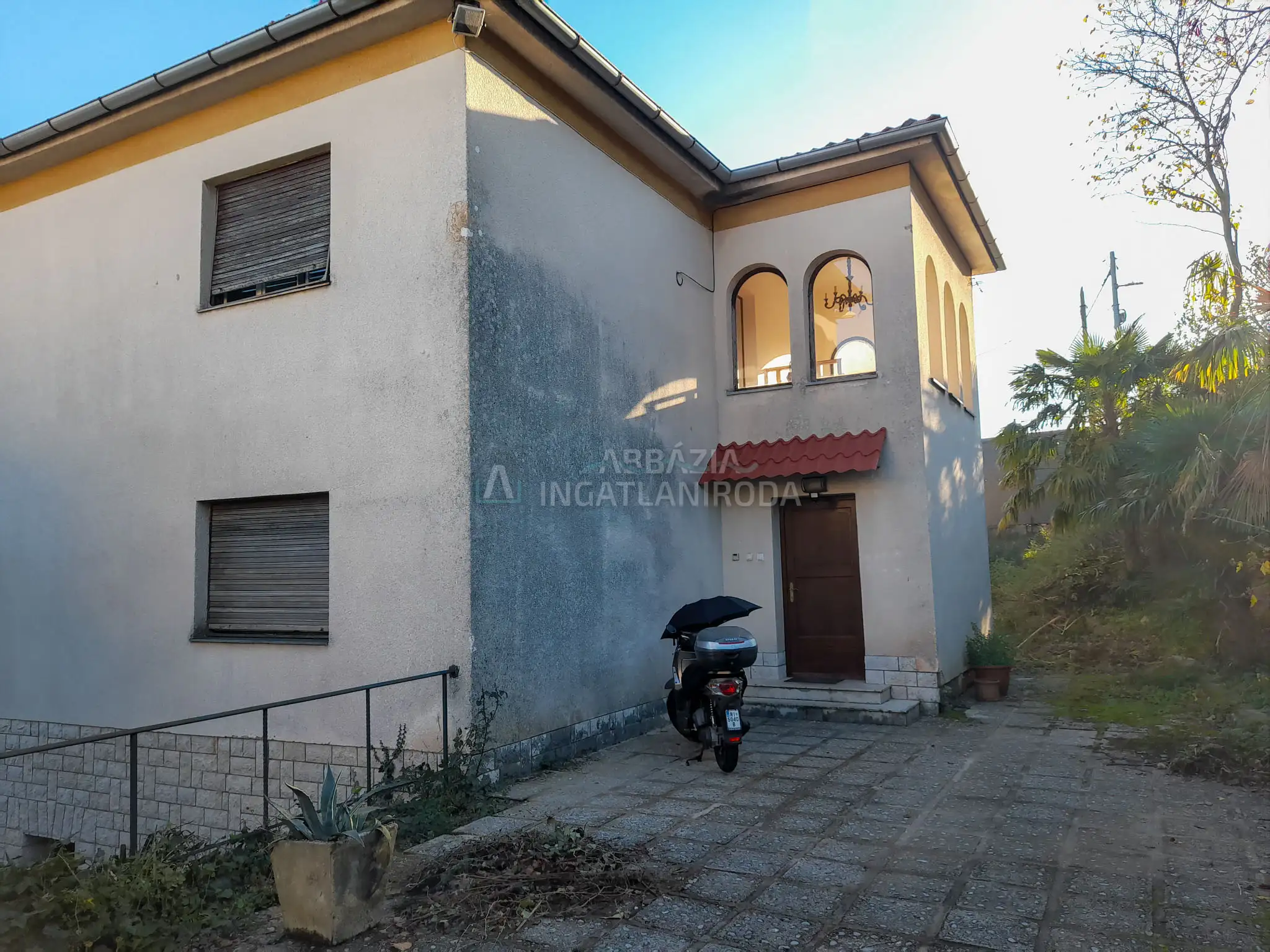 Opatija – Panorámás családi ház 5 percre a tengertől, kiemelkedő befektetési lehetőség