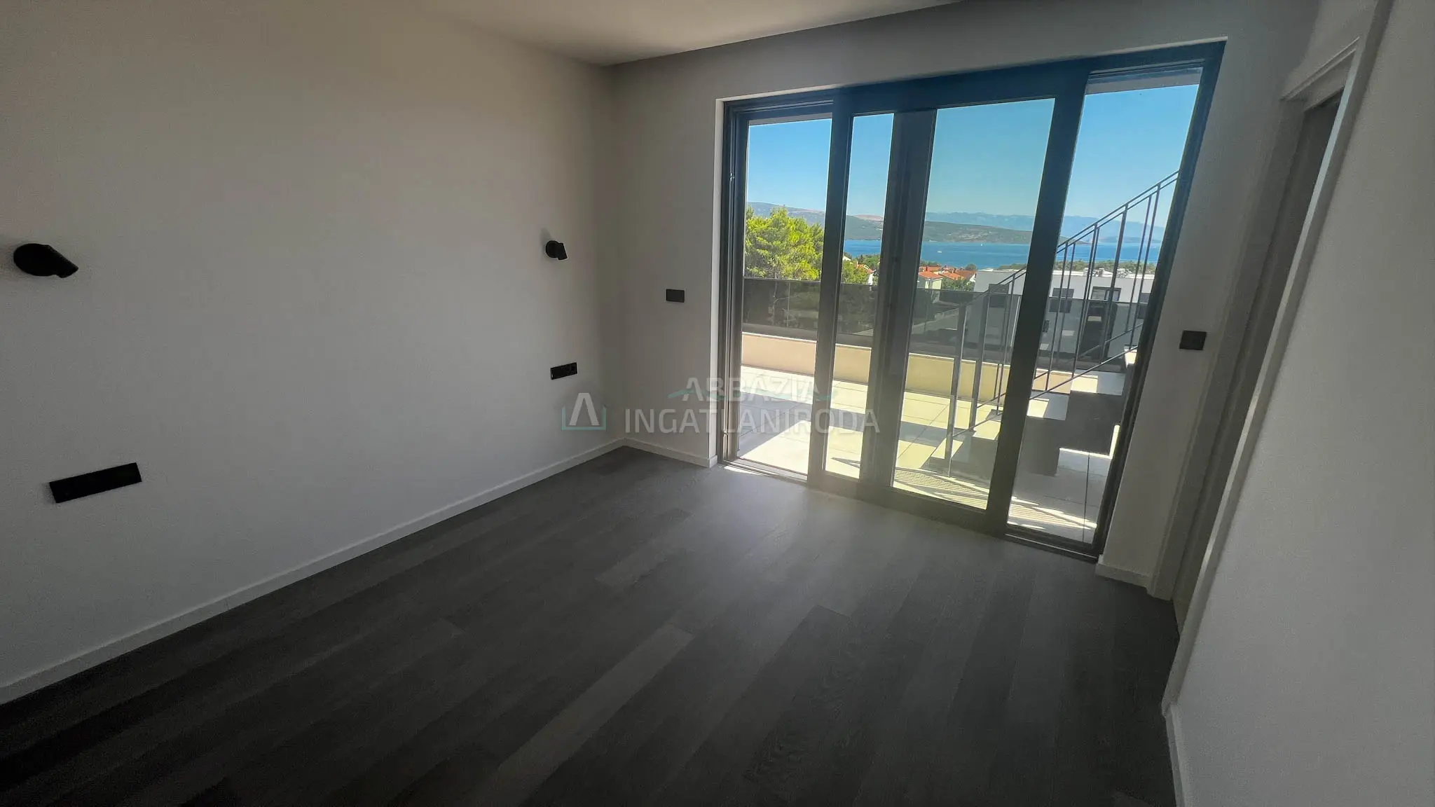 Krk – Penthouse tetőterasszal, új építésű ingatlan