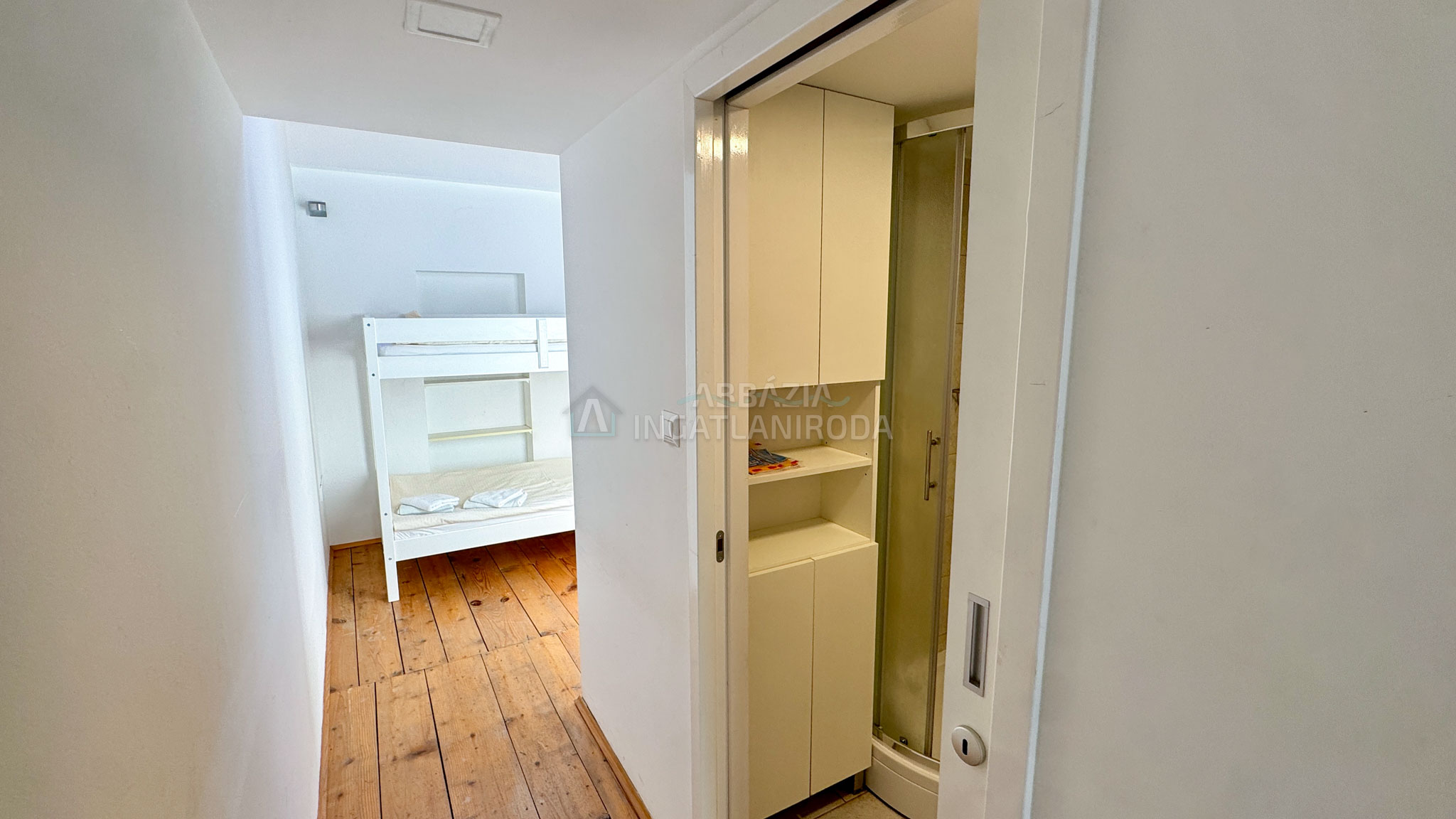 Punat – Felújított ház az óvárosban, két apartmannal és kerttel