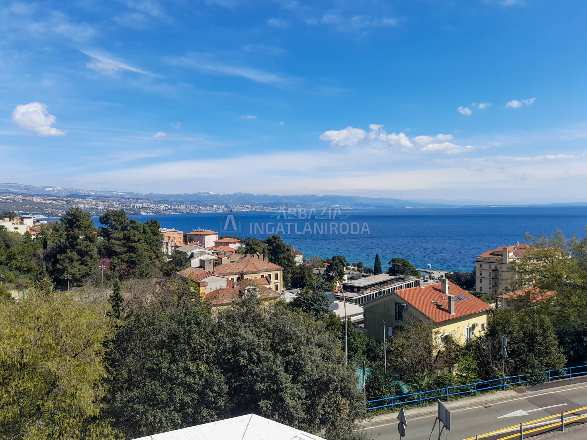 Opatija – Szerkezetkész hotelprojekt ingatlan, panorámás tengeri kilátással