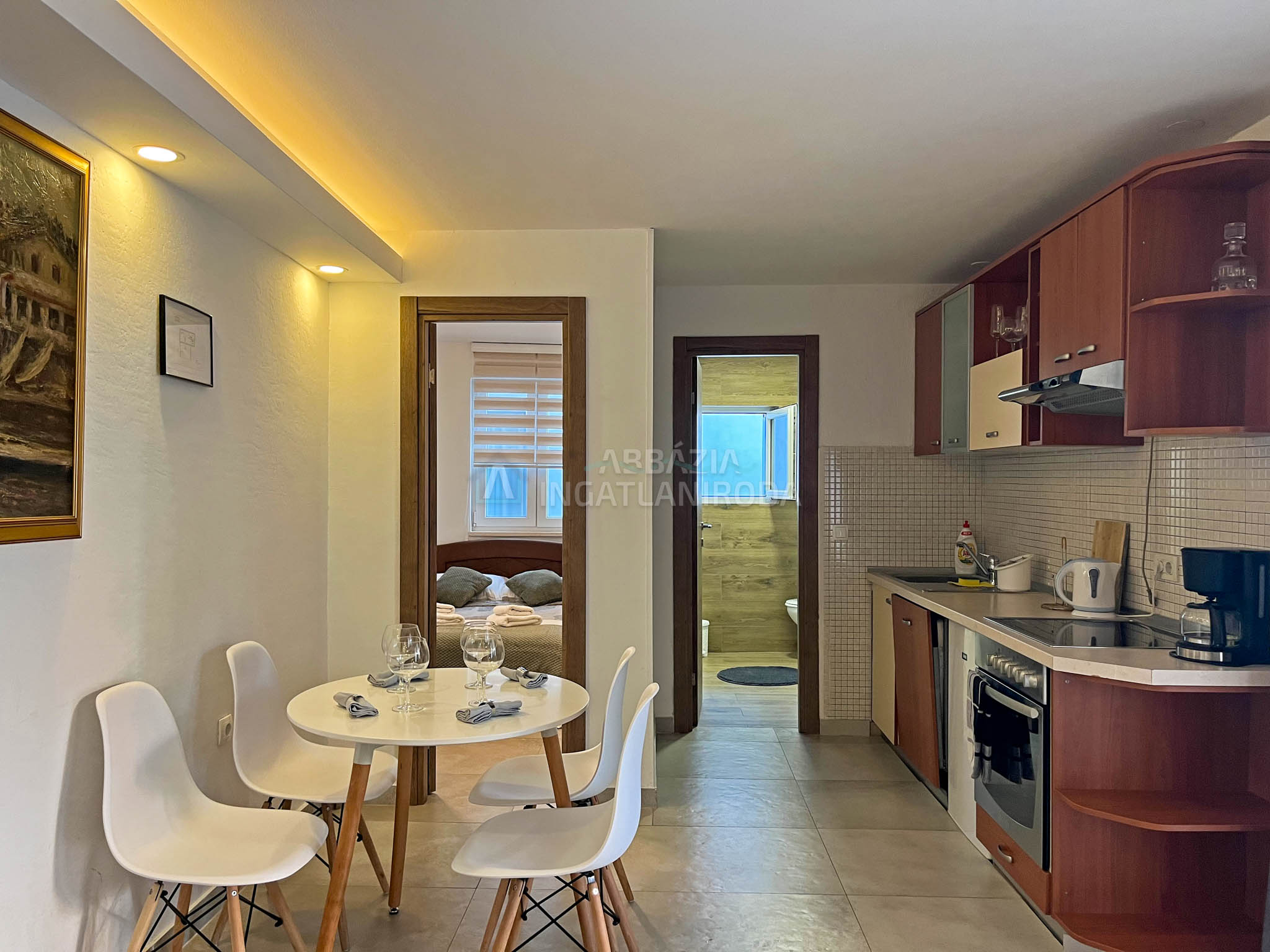 Opatija – Új építésű, földszinti apartman 50 méterre a tengertől
