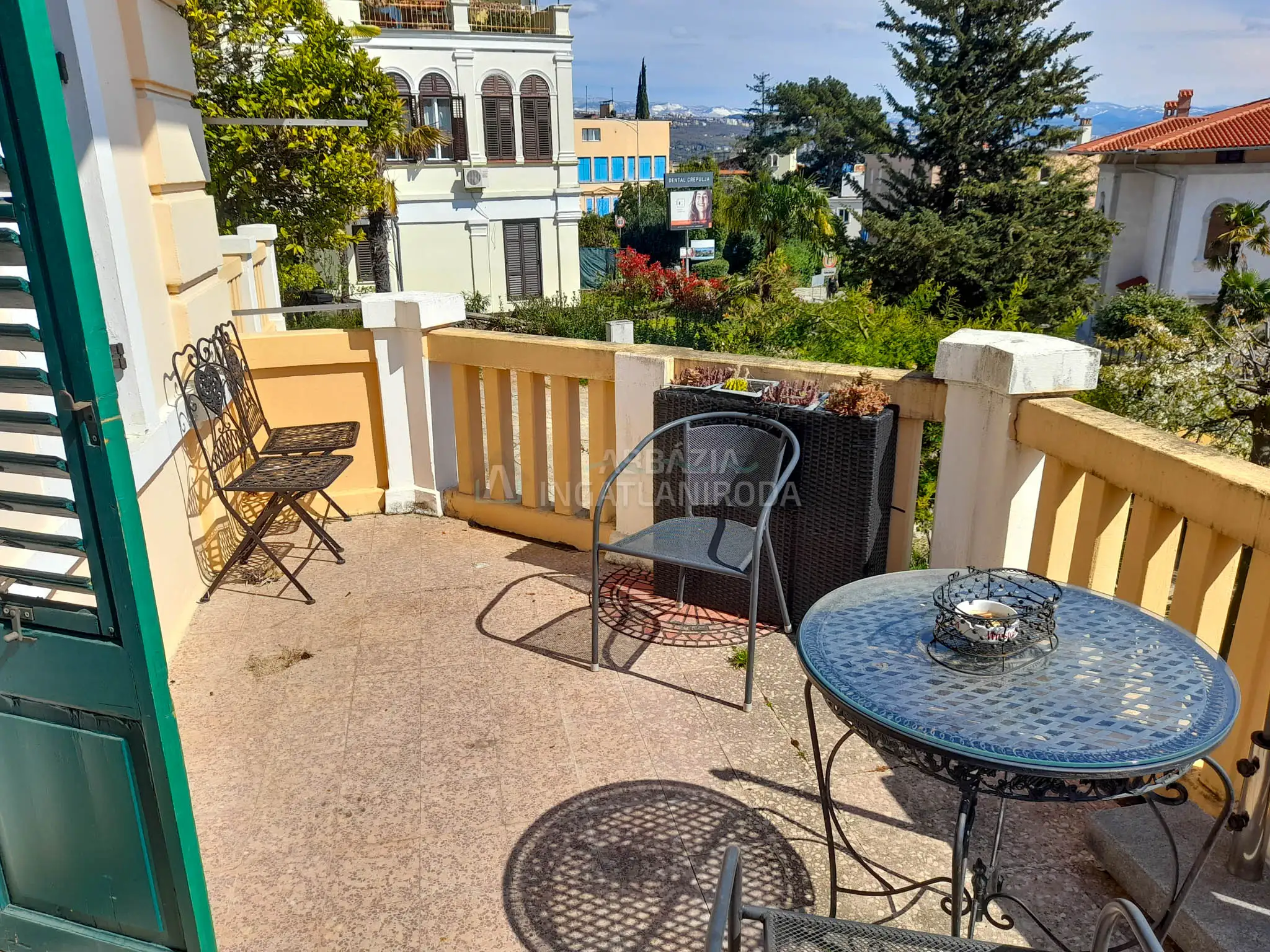 Opatija – Tengeri panorámás apartman villaépületben, saját terasszal