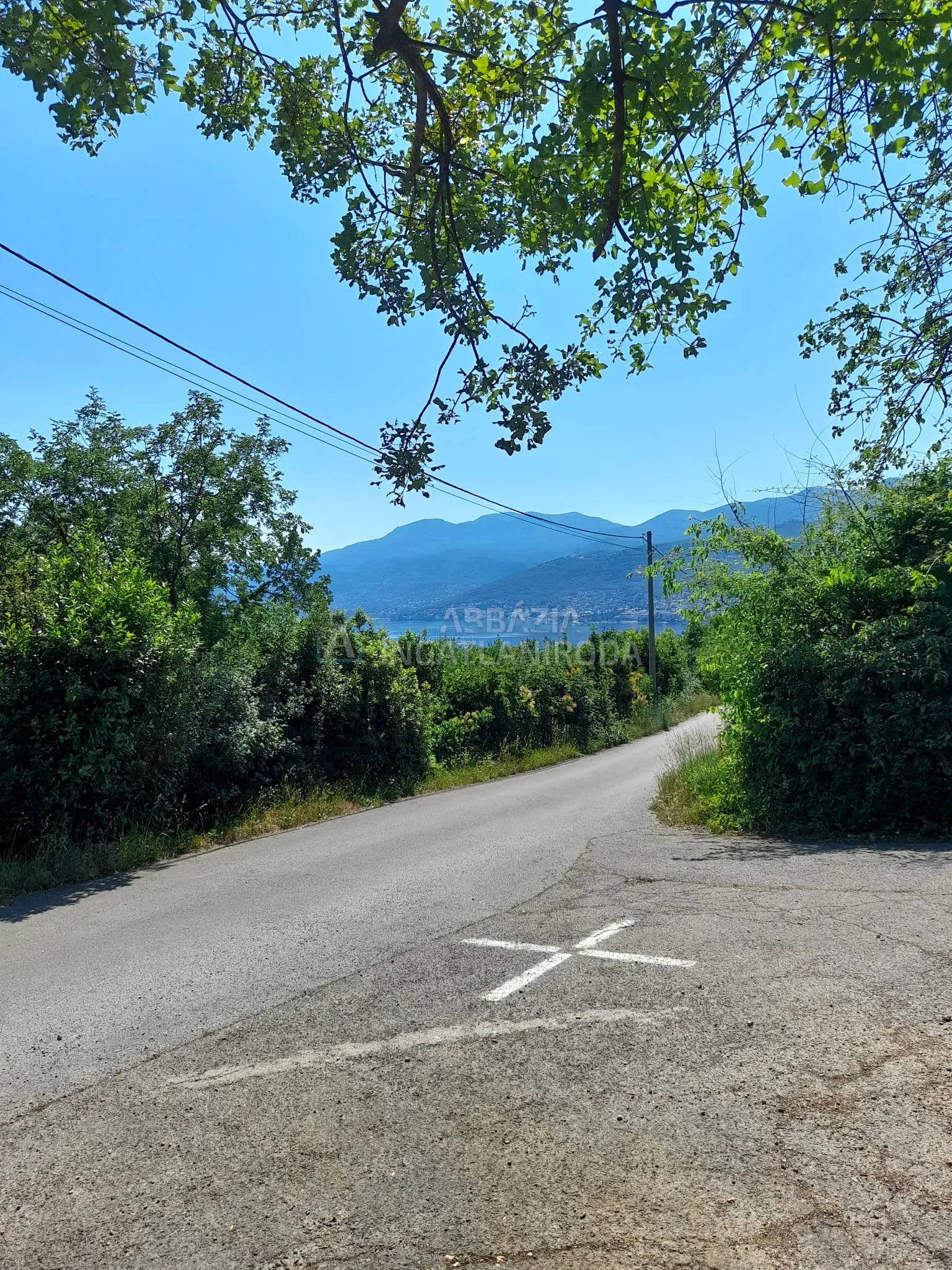 Panorámás építési telek Rijeka és Volosko között