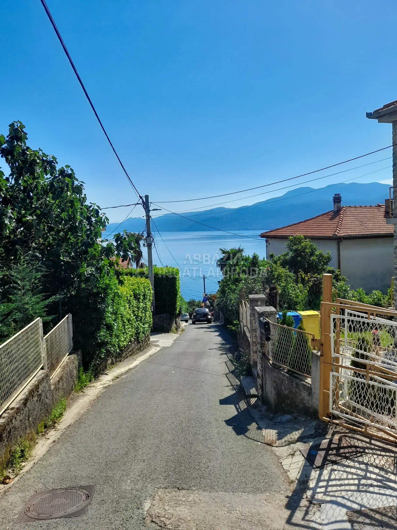 Panorámás építési telek Rijeka és Volosko között