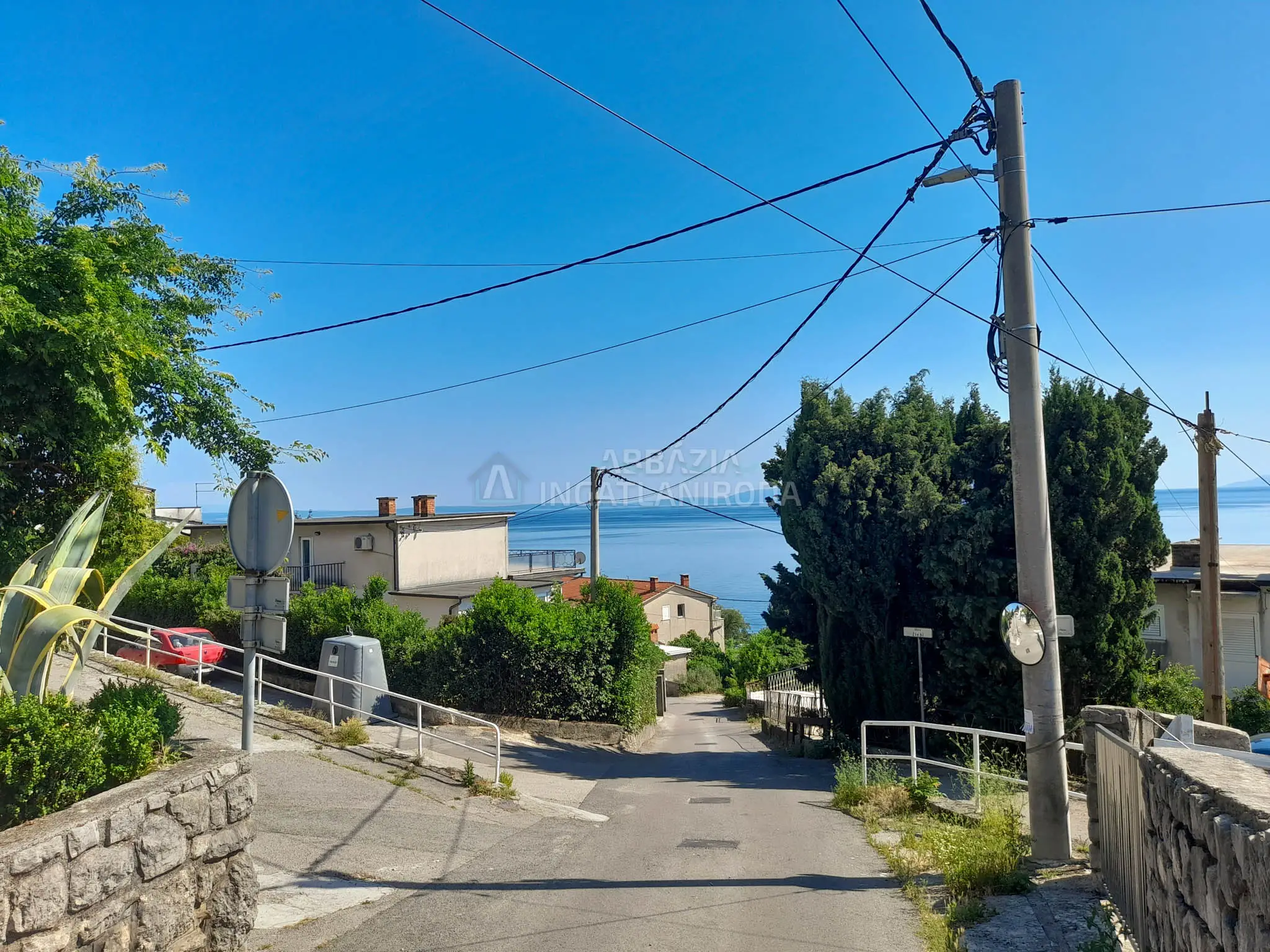 Panorámás építési telek Rijeka és Volosko között