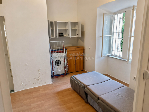 Opatija – Első soros tengerparti apartman történelmi épületben