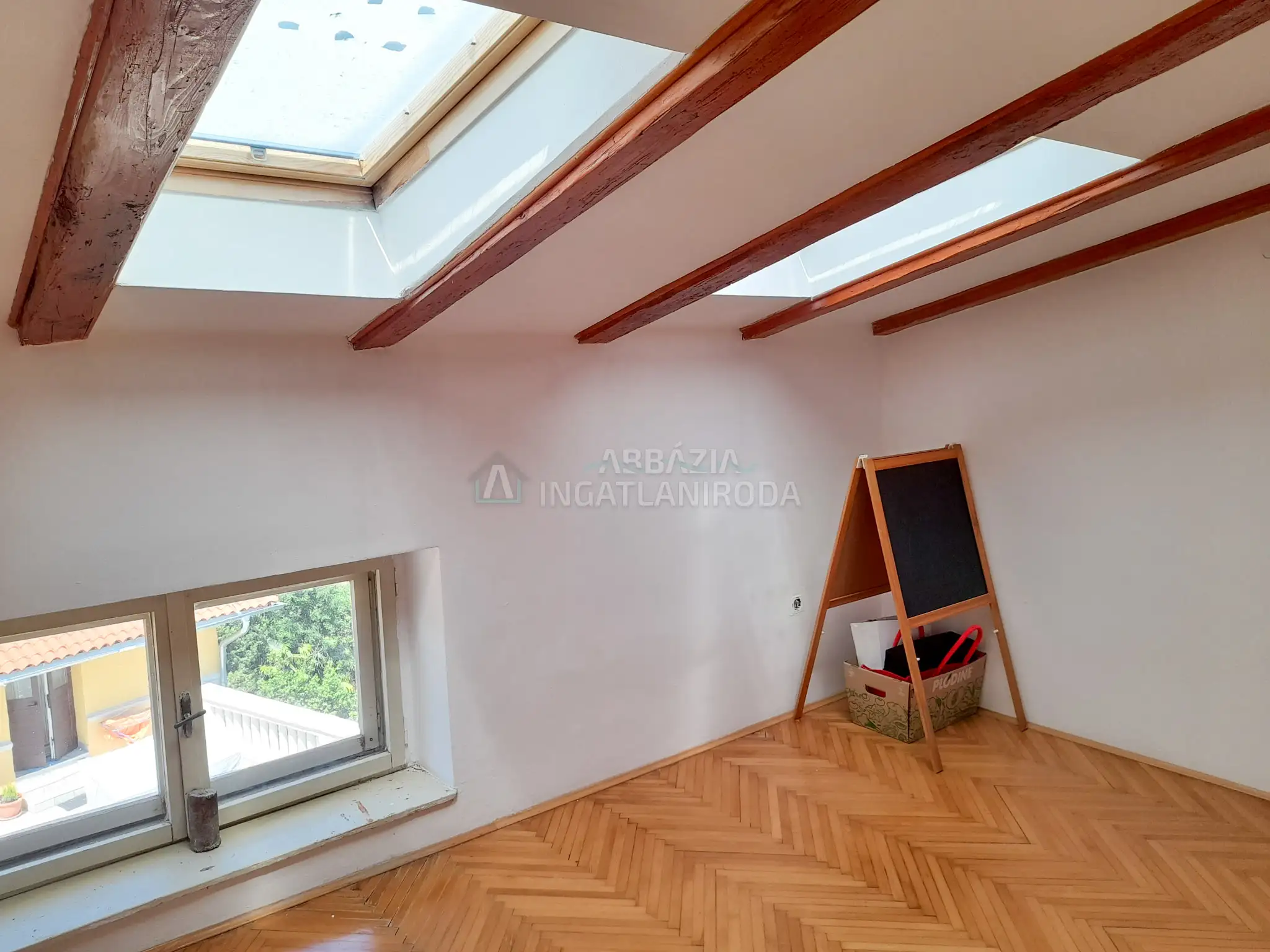 Opatija apartman, közvetlen a tengernél – több apartmanra osztható, remek befektetési lehetőség