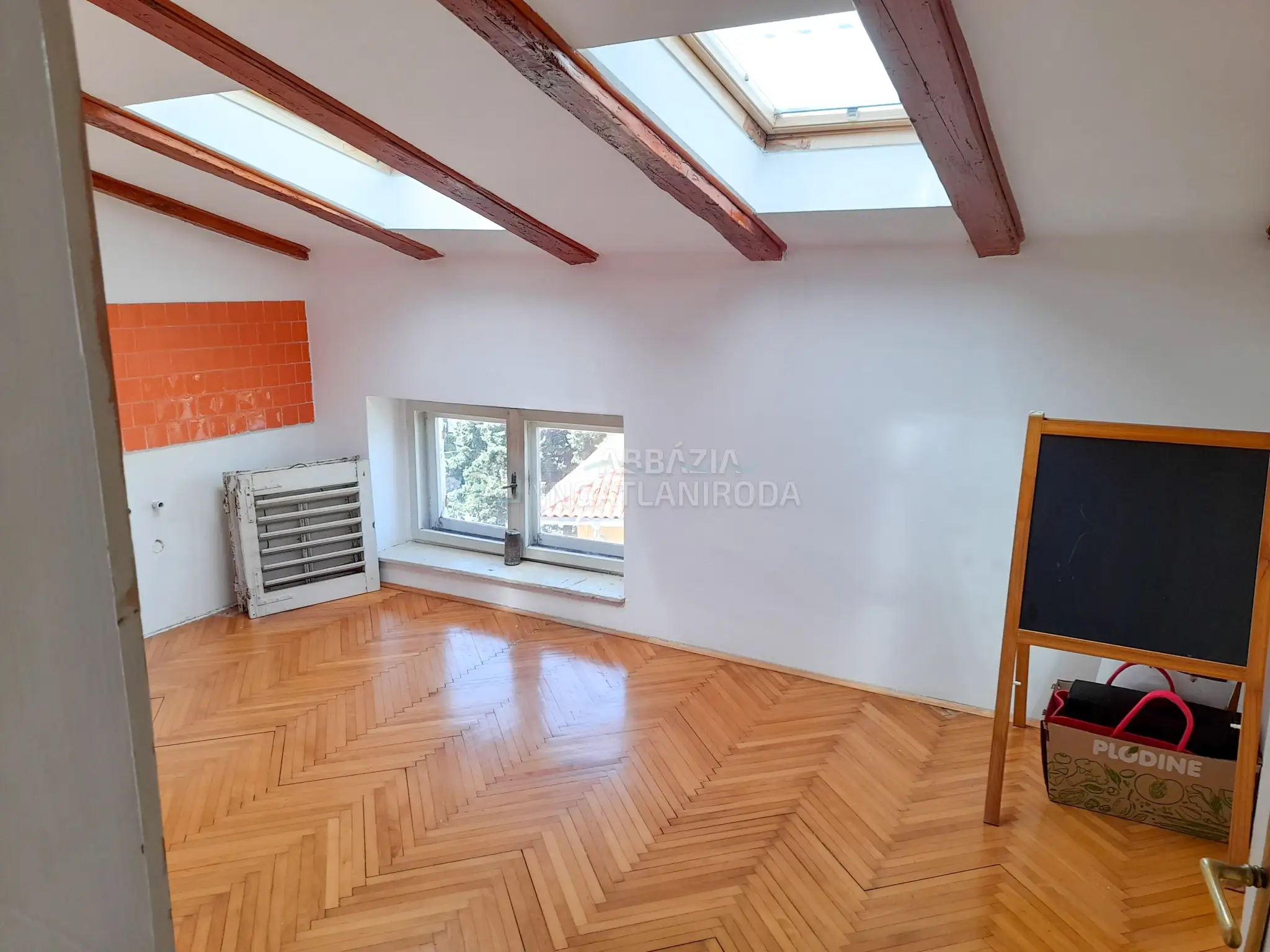 Opatija apartman, közvetlen a tengernél – több apartmanra osztható, remek befektetési lehetőség