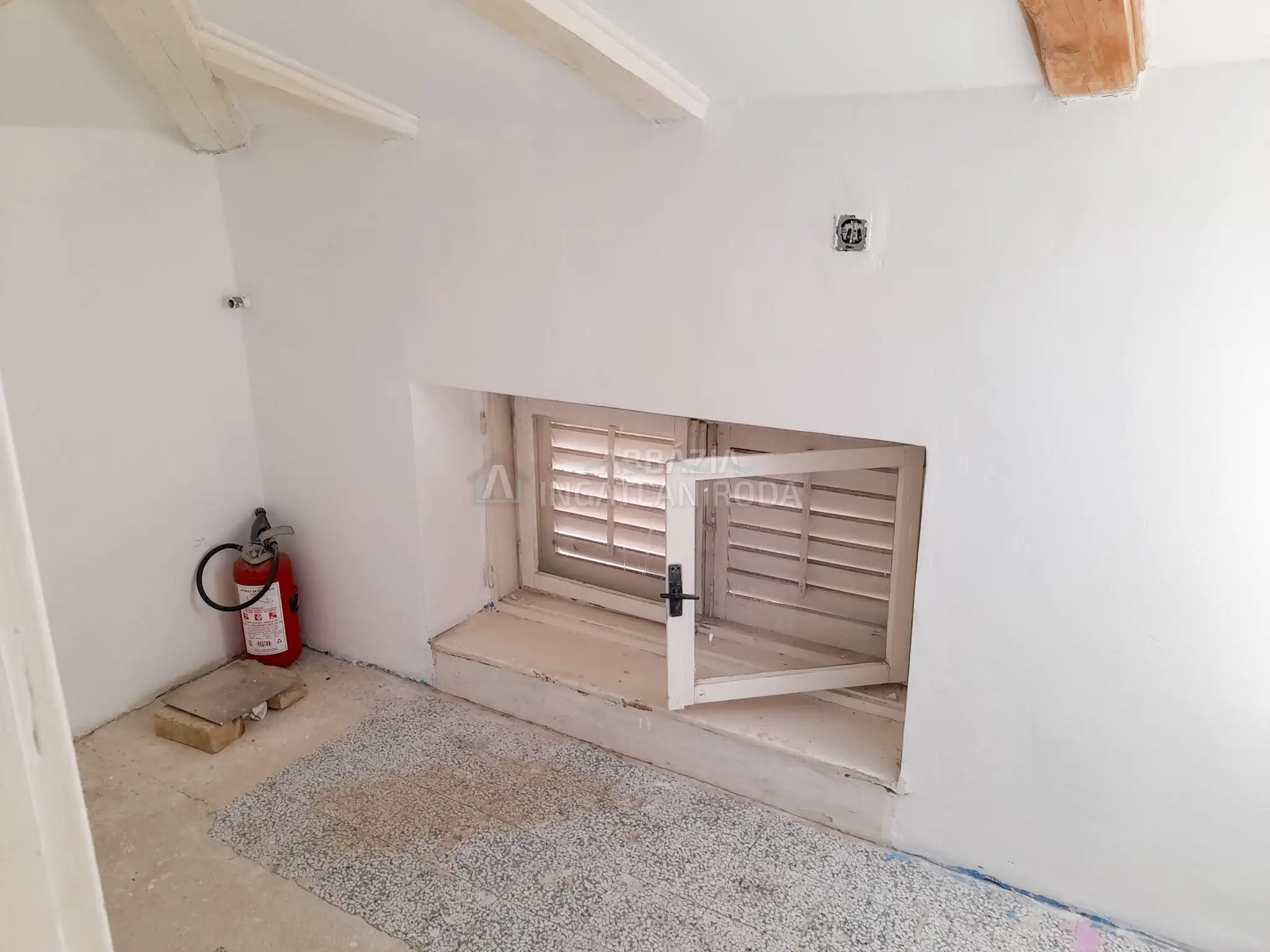 Opatija apartman, közvetlen a tengernél – több apartmanra osztható, remek befektetési lehetőség