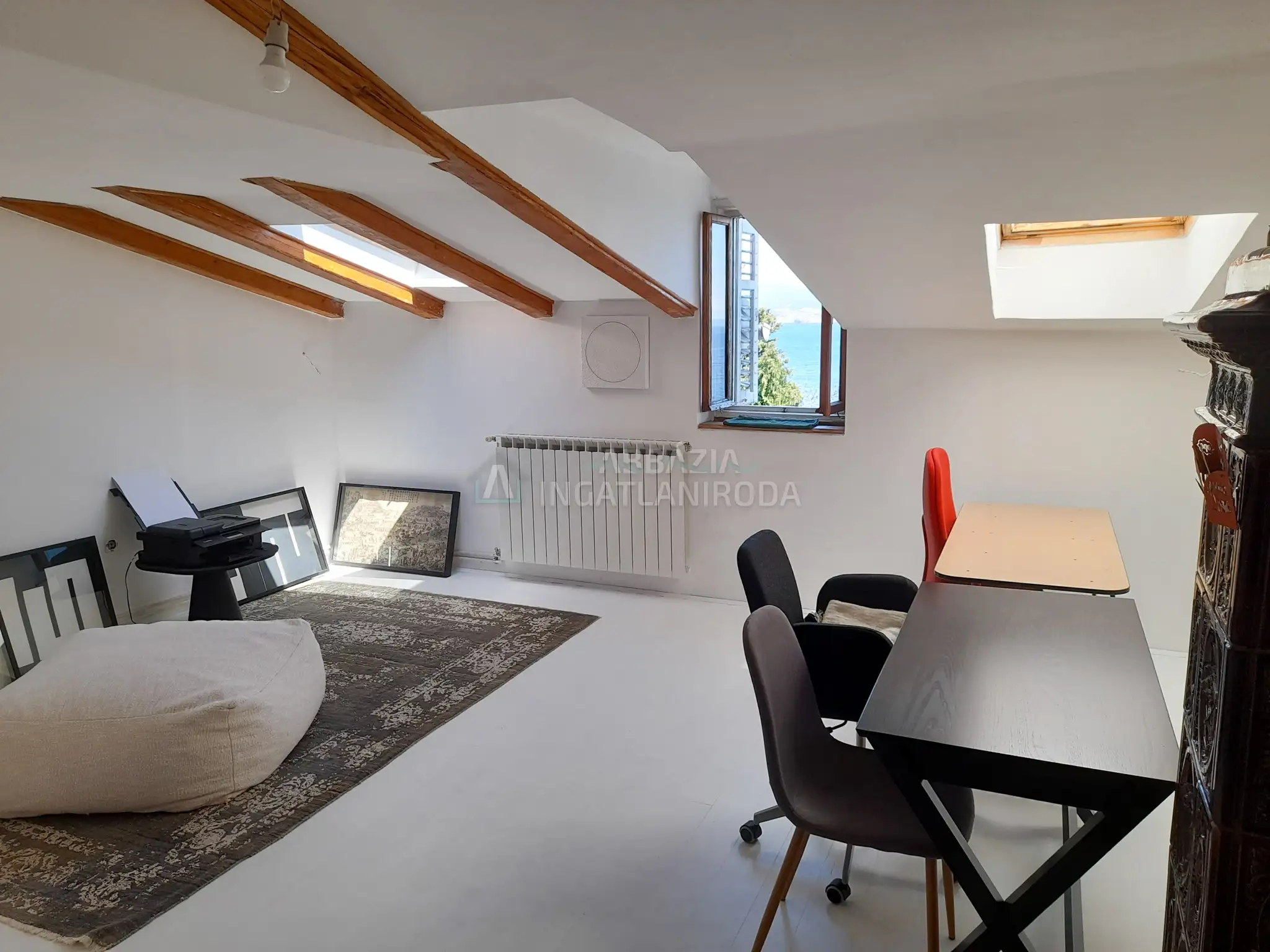 Opatija apartman, közvetlen a tengernél – több apartmanra osztható, remek befektetési lehetőség